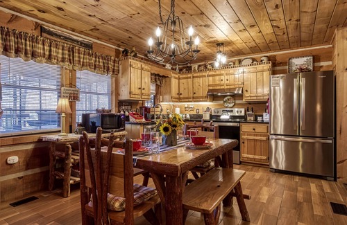 Gatlinburg - Pigeon Forge Cabin | Mountain View Cabin: Hot Tub, Game Table & Seasonal Pool