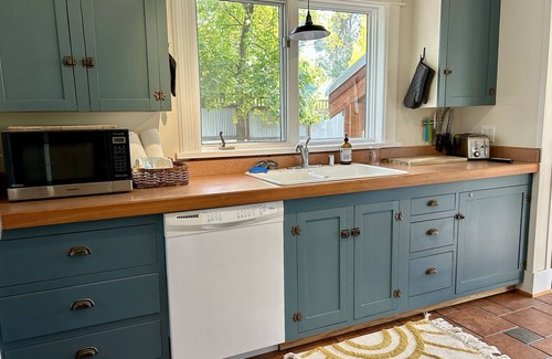 Winthrop House | Mountain View Castle: Pet-Friendly Retreat Near Winthrop!
