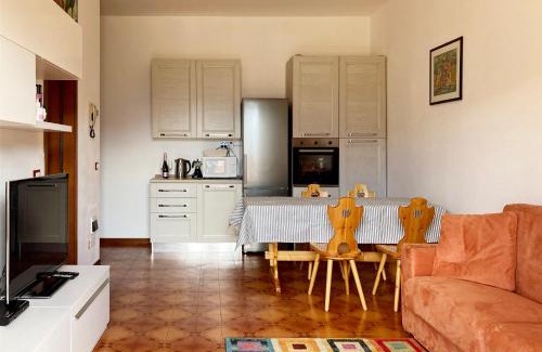 Moggio Apartment | Scenic Mountain View Apartment - Pet & Child Friendly Stay