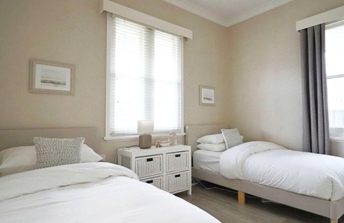 West Tamworth House | Guest Rated 9.8: Mountain View Cottage for Families & Pets