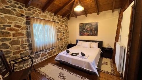 Polidrosos Villa | Mountain View Villa: Pet & Child Friendly Retreat
