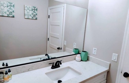 Apache Junction House | Mountain View Getaway with Oceanfront Breakfast & 9.8 Score