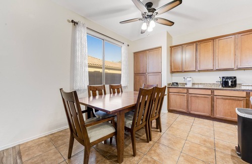 Avondale House | Mountain-View Retreat with Pool & Spa - Rated 10/10
