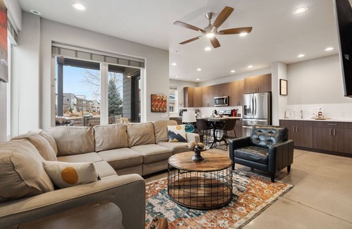 Old Town North House | Mountain View Getaway - Groups Welcome!