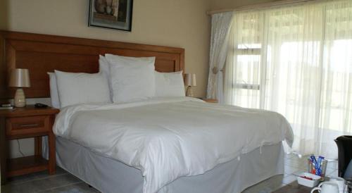 Glencoe House | Inviting Mountain View Guest House with Wheelchair Access