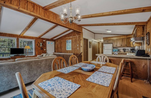 Berkeley Springs House | Scenic Mountain View Hideaway - Perfect for Family Fun!