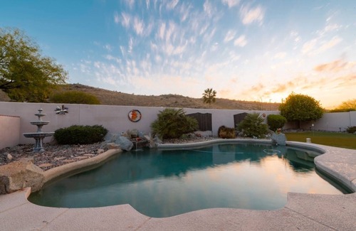 Pinnacle Hill House | Idyllic Mountain View Retreat with Heated Pool & Ocean Views