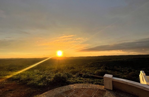 Carazo House | Mountain View Retreat: Perfect for Family Getaways