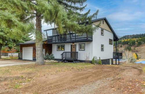 Alpine House | Mountain-View Home Near Hiking in Alpine!