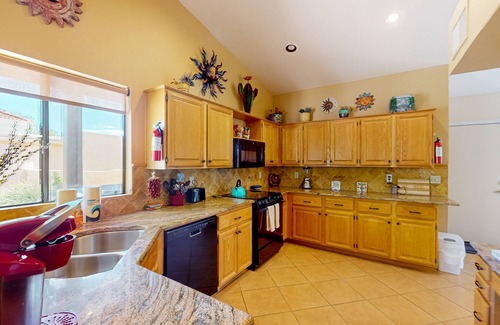 Saddlebrooke House | Scenic Mountain-View Home with Golf, Tennis & Pool Access