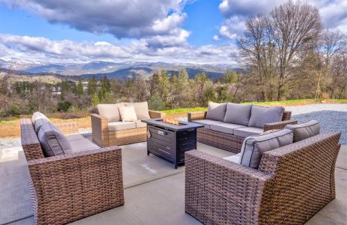 Oakhurst House | Elevated Mountain View House with Hot Tub and Scenic Greens