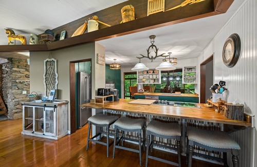 Helen Cabin | Mountain View Lodge: A Family Retreat Near Downtown Helen