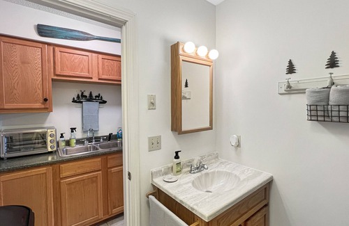Rockwood Condo | Mountain View Loft: Breathtaking Views & Family Amenities