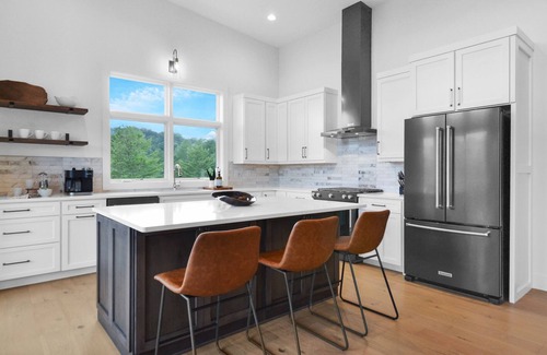 Foxfire Estates Cabin | Discover Mountain View Manor: Modern 5BR Near Blue Ridge