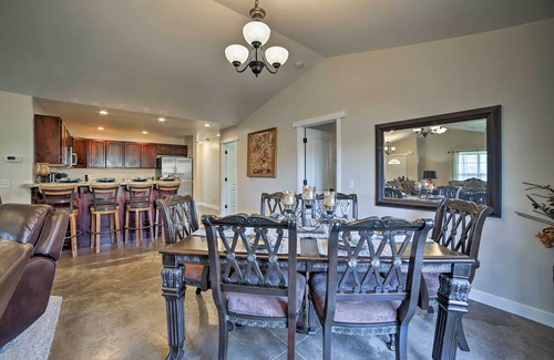 Moab South Valley Cottage | Relaxing Moab Retreat with Pool and Hot Tub Access
