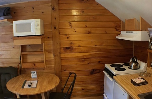 Stratton Hotel | Scenic Mountain View Motel & Campground - 9.2/10 Guest Rated