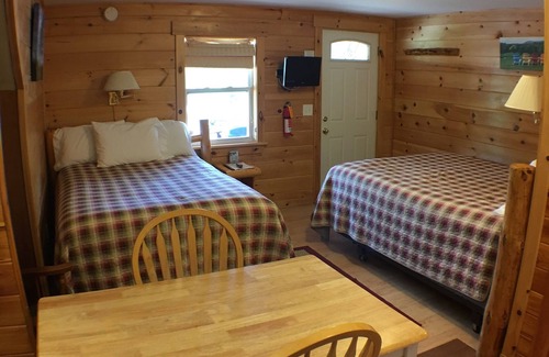 Stratton Hotel | Scenic Mountain View Motel & Campground - 9.2/10 Guest Rated