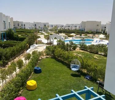 Ad-Dab'ah Villa | Scenic Mountain View Retreat with Family-Friendly Amenities