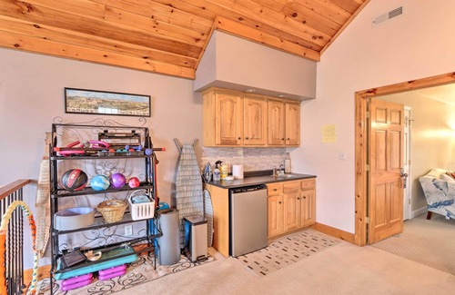 Tennga House | Relaxing Mountain-View Retreat Near Lake Ocoee Awaits!