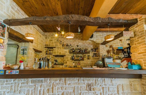 Thronos Bed & Breakfast | Mountain View Room for 3 people