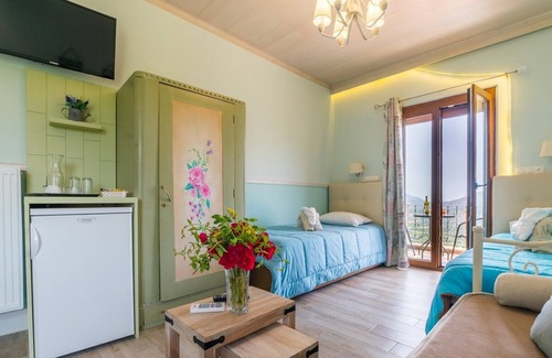 Thronos Bed & Breakfast | Mountain View Room with double or two single beds