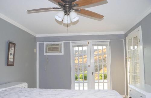 Hemet House | Cozy Mountain View Studio: Pet & Child Friendly Retreat