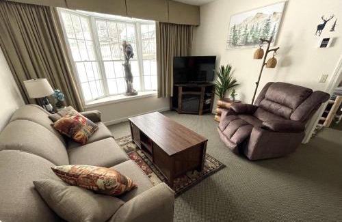 Hancock Apartment | Elegant Mountain View Suite with Ski Access at Jiminy Peak