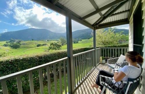 Tilba Tilba Apartment | Pet-Friendly Retreat at Mountain View Tilba Tilba