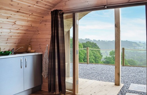 Llandovery Cottage | Cozy 1 Bedroom Retreat in Cilycwm with Spa & Hot Tub
