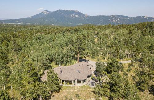 Black Hawk House | Serene Forest Retreat with Mountain Views & Relaxing Hot Tub