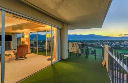 Southeast Colorado Springs Apartment | Scenic Mountain Views from L-Shaped Terrace Retreat
