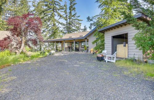 Thurston House | Tranquil Eugene Country Cottage with Scenic Mountain Views