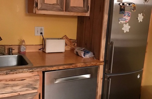 Sunday River Area Condo | Scenic Mountain Retreat: Pet-Friendly & Family Amenities