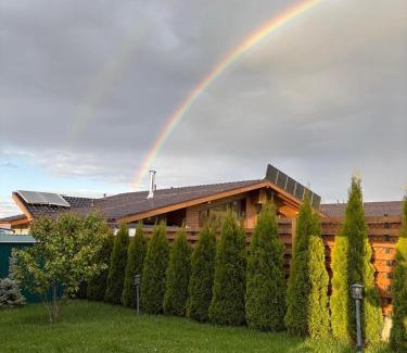 Razlog Villa | Inviting Mountain Villa Aleksia with Hot Tub & Child-Friendly