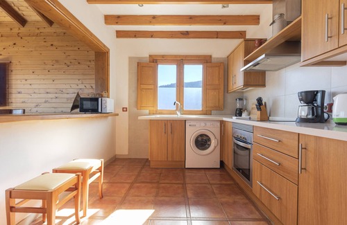 La Orotava House | Scenic Mountain Villa with Sea Views & Spa Amenities