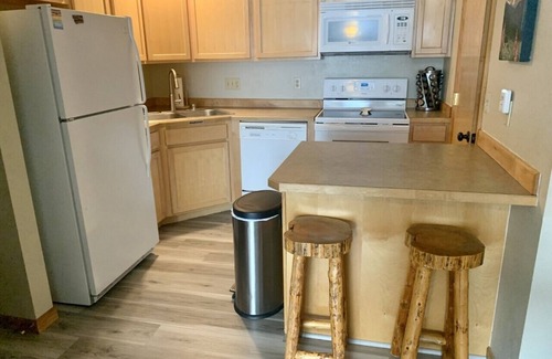 Big Sky Condo | Family-Friendly Mountain Village Ski-In Retreat with Pool