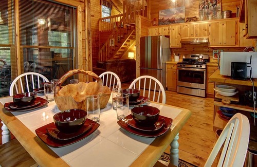 Hidden Lake Cabin | Pet-Friendly Mountain Vista with Hot Tub & Scenic Views