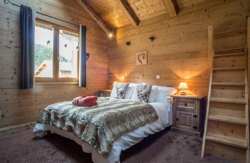 Saint-Jean-dʼAulps Ski Chalet | Discover Comfort at Mountain Voyages - Chalet Allechant