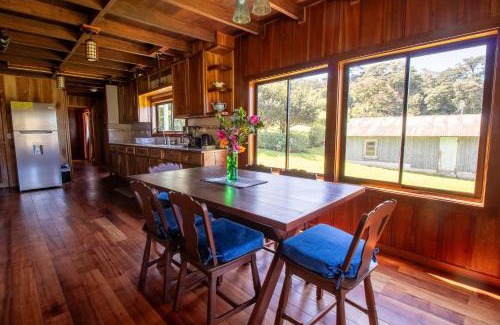 Monteverde Ski Chalet | Experience Mountain Wonders Chalet: Family-Friendly Retreat