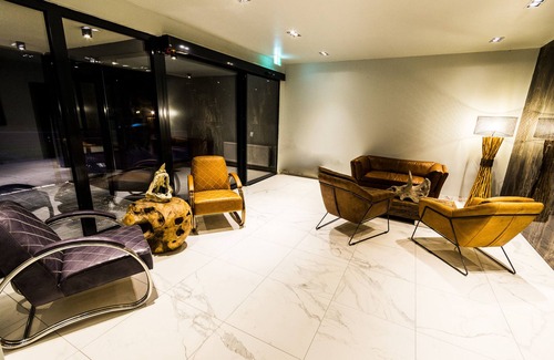 Bad Wilhelmshoehe Hotel | Eco-Friendly Mountainpark Kassel with Spa & Dining Options