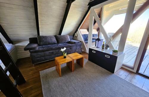 Rust House | Oceanfront Relaxation at Romantika 5 Beach Bungalow