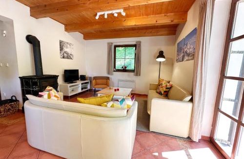 Rudnik u Vrchlabi House | Private Garden Holiday Home in Rudn k – Family & Pet Friendly