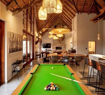 Sterkrivier Villa | Experience Nature at Mountains Mark, Buffelshuis Safari Camp