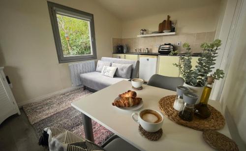 Newcastle Ski Chalet | Cozy Mountainside Cabin - Family-Friendly Retreat Awaits