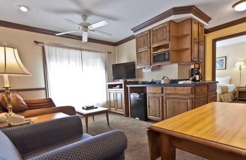 Estes Park Resort | Mountainside Condo North on Prospect Mtn w/ WiFi & Resort Pool