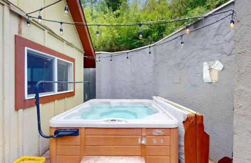 Intermountain Apartment | Mountainside Retreat with Hot Tub and Family Fun