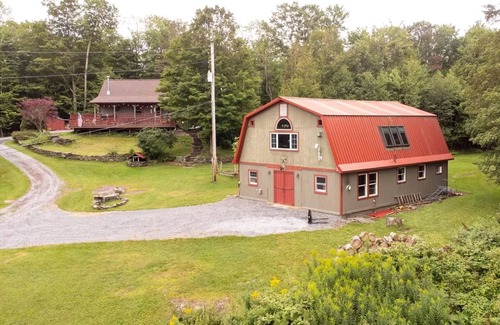 Margaretville Cabin | Elevated Retreat in Catskills with Pet-Friendly Amenities