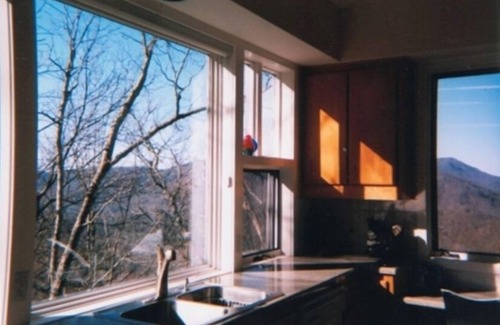 Topton House | Mountainview House: Guest Rated 9.8 with Ocean Views & Spa