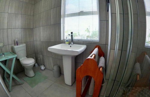 Porterville Ski Chalet | Cozy Mountville Cottage - Pet Friendly with Kitchen Amenities