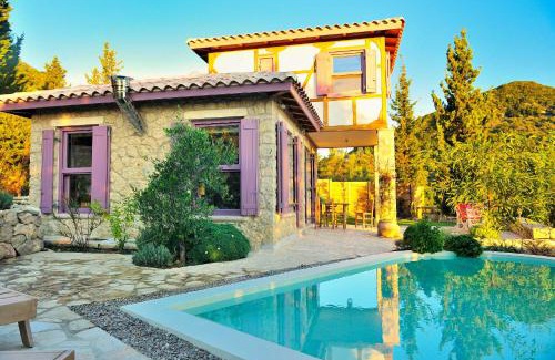 Spanokhorion Villa | Delightful Mounty Island Villas: Guest Rated 9.8/10 with Pool